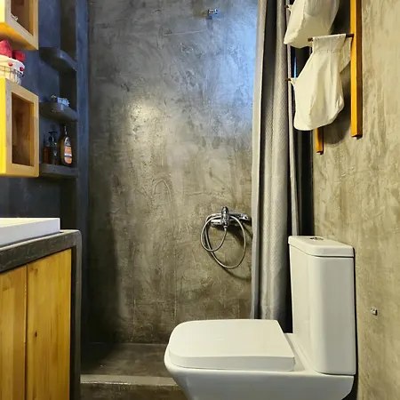 Maritonia's Comfort Daire Loutráki